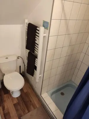 Salle de bains dans l'établissement Le Faubourg, proche gare et commerces