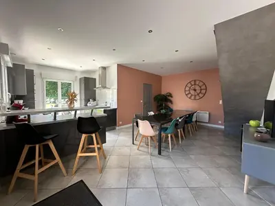 Coin salon dans l'établissement Champagne BNB - La Source