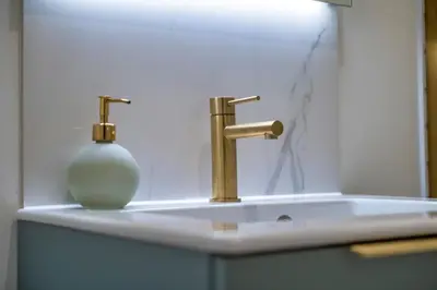 Salle de bains dans l'établissement La verrière Rémoise