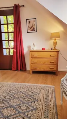 Un ou plusieurs lits dans un hébergement de l'établissement Maison de charme pour 4 personnes au calme