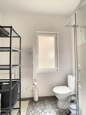 Salle de bains dans l'établissement Grand studio hyper centre de Saint Quentin