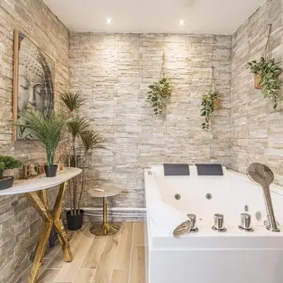 Pentagone 1 SPA PRIVE