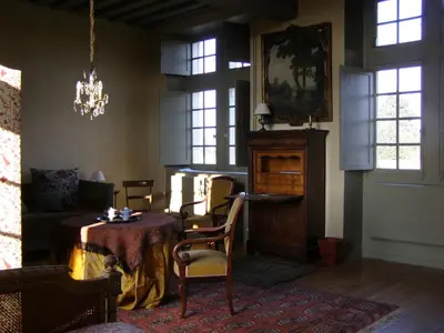 Coin salon dans l'établissement Manoir du Plessis au Bois