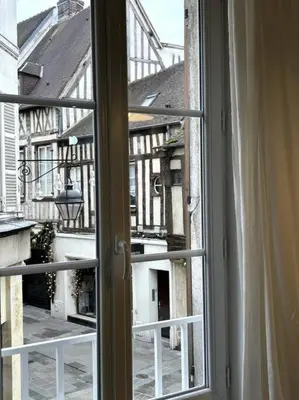Plan de l'établissement Le petit Paris Compiegne