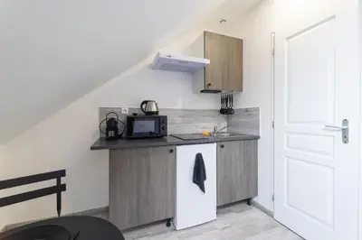Cuisine ou kitchenette dans l'établissement GLM GROUPE - GLM Résidences 2