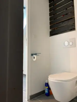 Salle de bains dans l'établissement Loft au calme, idéal pour famille, proche de Reims