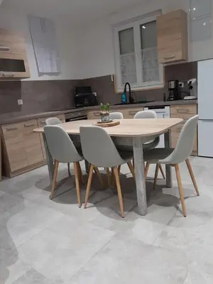 Cuisine ou kitchenette dans l'établissement MAISON INDEPENDANTE
