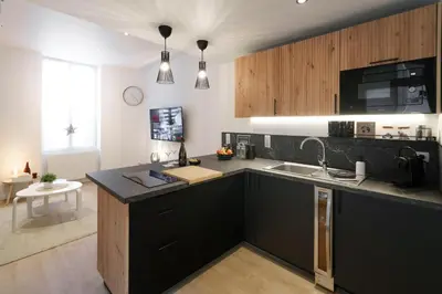 Cuisine ou kitchenette dans l'établissement Bulles de bonheur - hyper centre d'Épernay