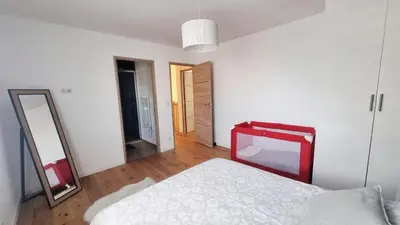 Un ou plusieurs lits dans un hébergement de l'établissement Superbe Maison avec jardin
