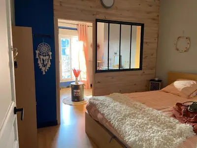 Un ou plusieurs lits dans un hébergement de l'établissement Maison de ville au centre de Fismes
