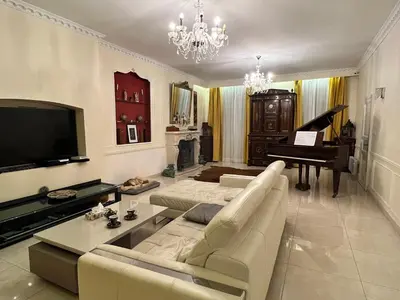 Télévision ou salle de divertissement dans l'établissement maison cosy et chic