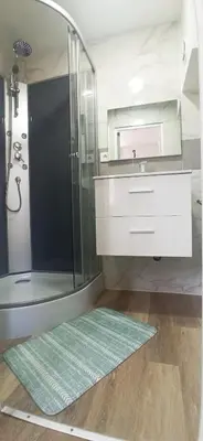 Salle de bains dans l'établissement Appartement T2 au 1er étage