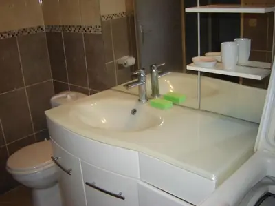 Salle de bains dans l'établissement appt 2 pièces près de Disney