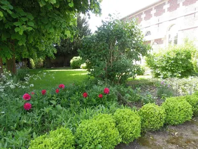 Jardin de l'établissement Clos Florésine B&B