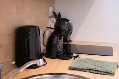 Plateau bouilloire dans l'établissement Studio Détente 2 pers wifi gare