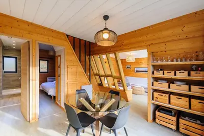 Coin salon dans l'établissement Cottage 2 chambres - Chalet climatisé pour 4