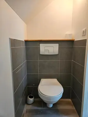 Salle de bains dans l'établissement Les Bulles de Bonheur - Au Cœur du Vignoble Champenois