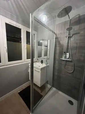 Salle de bains dans l'établissement Greyellow Compiegne