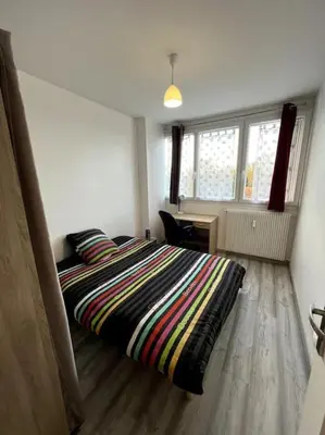 Un ou plusieurs lits dans un hébergement de l'établissement Shiny Compiègne Logement Entier