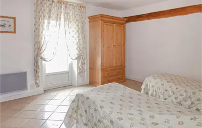 Un ou plusieurs lits dans un hébergement de l'établissement Lovely Home In Vaudoy-En-Brie With Wifi