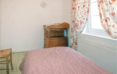 Un ou plusieurs lits dans un hébergement de l'établissement Lovely Home In Vaudoy-En-Brie With Wifi