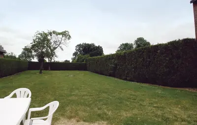 Jardin de l'établissement Holiday Home Parfondeval St-1184