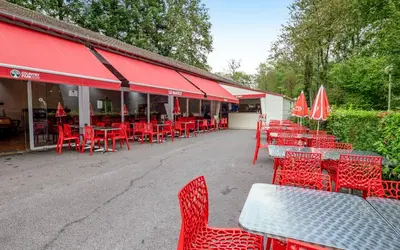Restaurant ou autre lieu de restauration dans l'établissement Camping Touquin - 30min Disneyland