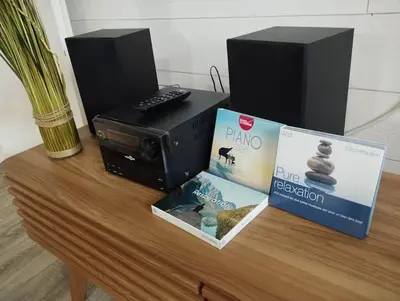 Télévision ou salle de divertissement dans l'établissement Gîte n°4, en pleine nature, frontalier