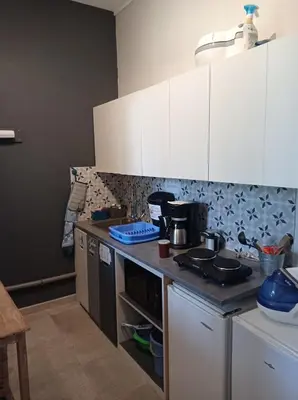 Cuisine ou kitchenette dans l'établissement Le gite du lavoir