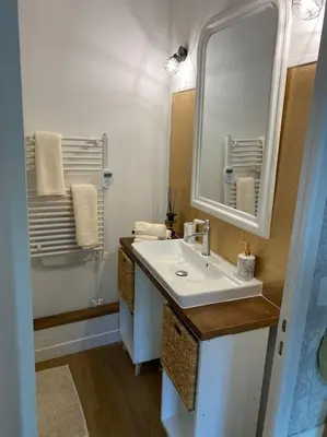 Salle de bains dans l'établissement Maison de charme
