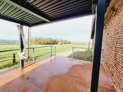Balcon ou terrasse dans l'établissement Gîte de Charme Isolé, Ferme Authentique, 4 Chb, Jardin, Randonnées, Val Joly à Proximité - FR-1-510-204