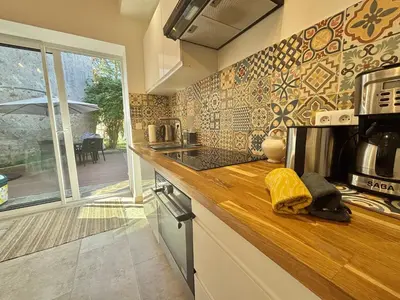 Cuisine ou kitchenette dans l'établissement Quiet Cottage Disneyland Paris - Rentaway BnB