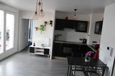 Cuisine ou kitchenette dans l'établissement 3 pièces + terrasse dernier étage proche centre