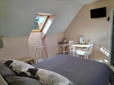 Un ou plusieurs lits dans un hébergement de l'établissement Étape au Chemin des Dames - Chambre et table d'hôtes