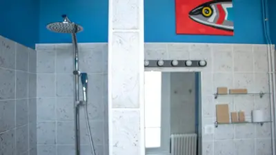Salle de bains dans l'établissement Appartement de Charme - Reims Centre - Quartier du Boulingrin - Gare