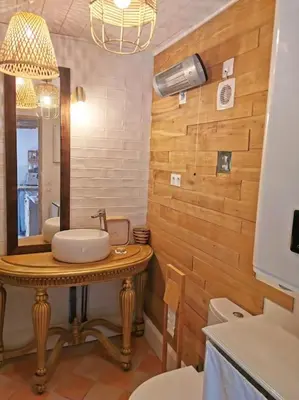 Salle de bains dans l'établissement Nature, rivière et calme (A 25 min de Disneyland)