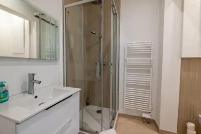 Salle de bains dans l'établissement Cocon douillet et lumineux dans le coeur historique