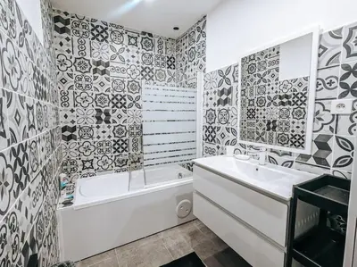 Salle de bains dans l'établissement Maison avec cour et parking clos