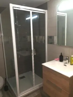 Salle de bains dans l'établissement Appartement des Charmilles, Compiègne hyper-centre