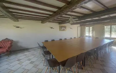 Plan de l'établissement Beautiful Home In Maubert-Fontaine
