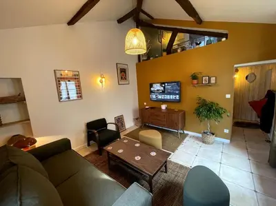 Télévision ou salle de divertissement dans l'établissement Appartement entier 3 chambres hyper centre