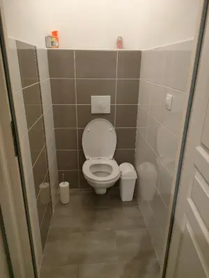 Salle de bains dans l'établissement Longère Cosy parking privé cuisine