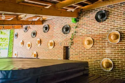 Plan de l'établissement Villa piscine jacuzzi étang ,la casa del cookie 2