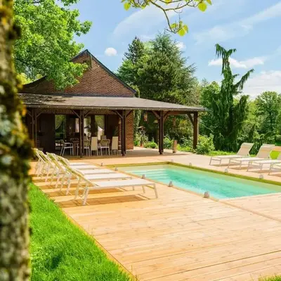 Villa piscine jacuzzi étang
