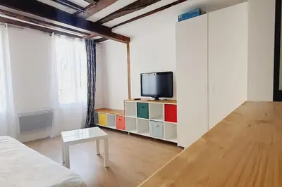Télévision ou salle de divertissement dans l'établissement Super studio coup de cœur Disney