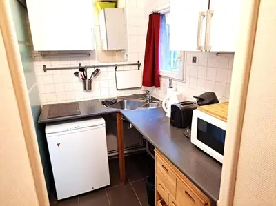 Cuisine ou kitchenette dans l'établissement Studette Chabaud Cour