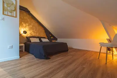Coin salon dans l'établissement L'Azur doré, studio pour 2 voyageurs