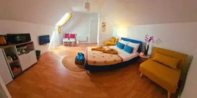 Télévision ou salle de divertissement dans l'établissement Belle chambre d'hôtes cosy proche Disneyland