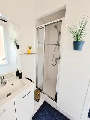 Salle de bains dans l'établissement L'Instant Rémois - Hypercentre Boulingrin