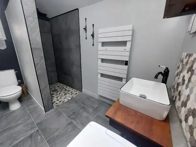 Salle de bains dans l'établissement Mon Caillou